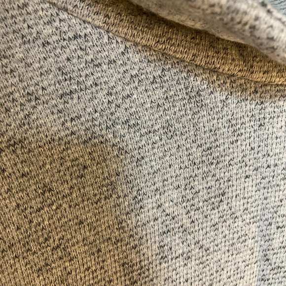 Chandail designer québécoise XS - Picture 3 of 5